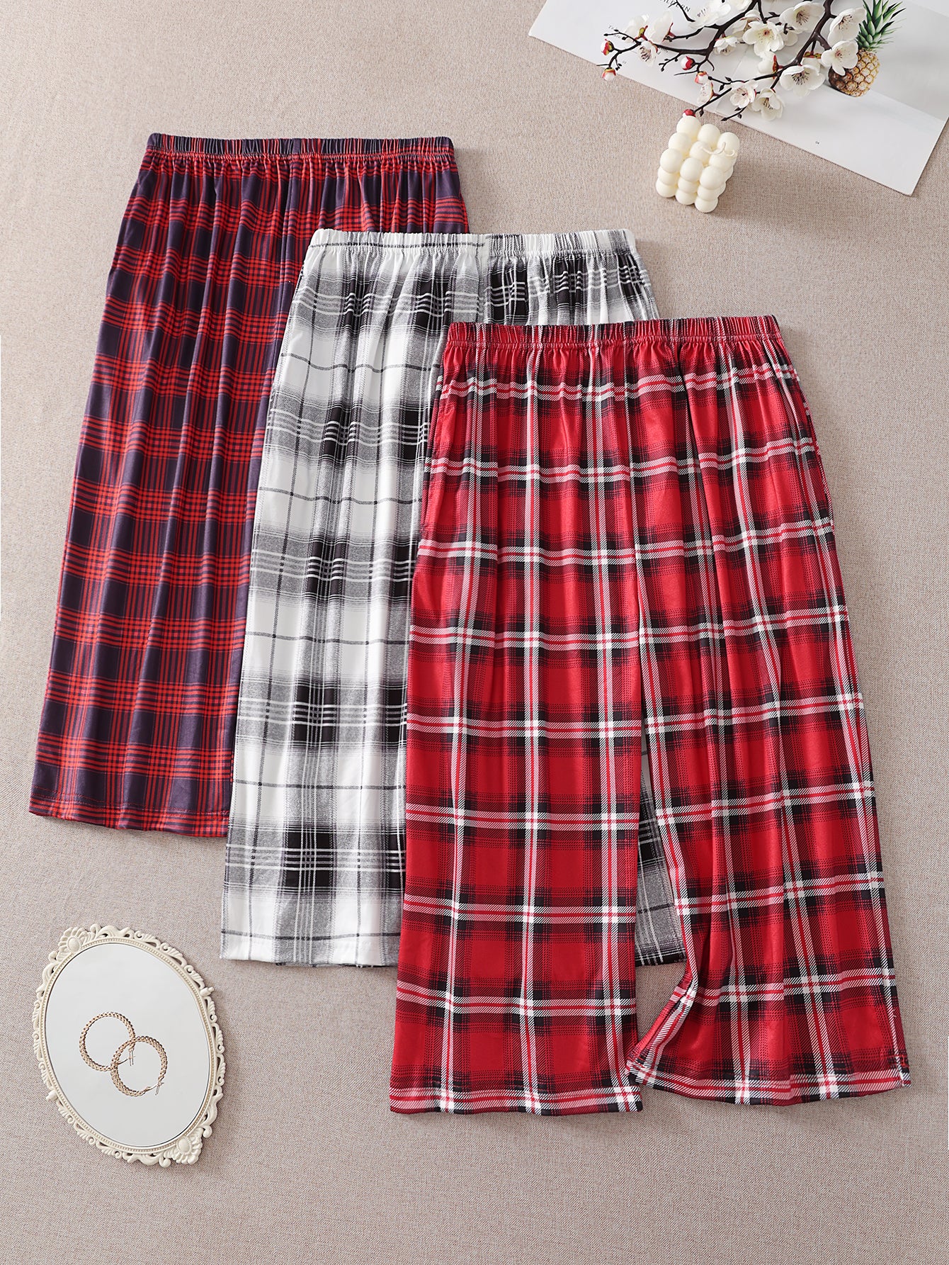 Women’s Classic Check Pattern Wide-Leg Sleep Pants, Three-Color Checkered Loose-Fit Home Pants for Women, Side Pockets, Can Be Worn Outside, Soft and Skin-Friendly, Living Pants, Set of 3 Pieces.